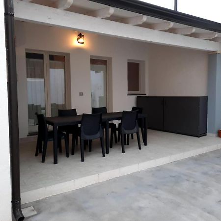 Appartamento Su Palazzina Storica In Centro A SantʼAntìoco Eksteriør bilde